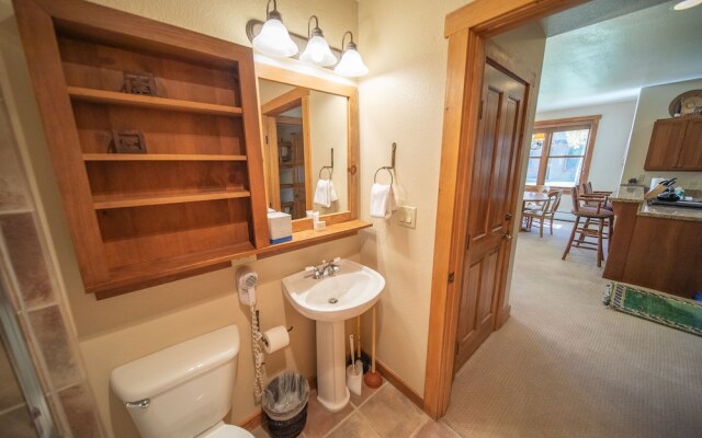 Red Hawk Townhomes 2345