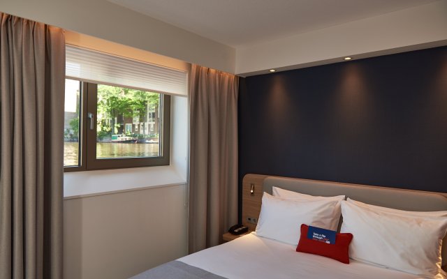 Holiday Inn Express Amsterdam - City Hall, an IHG Hotel