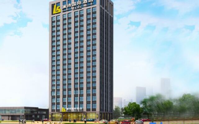 Lens International Hotel