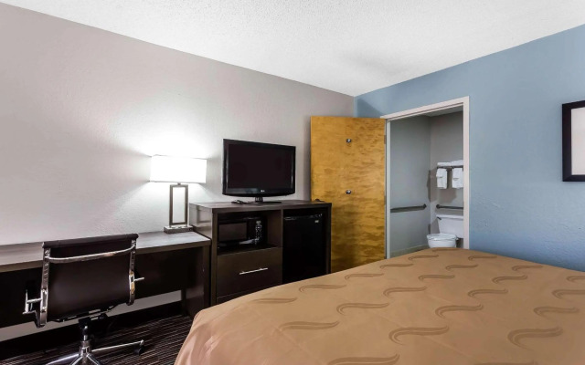 Quality Inn & Suites Mooresville - Lake Norman