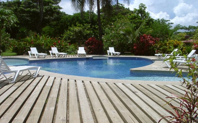 Turtle Beach Lodge