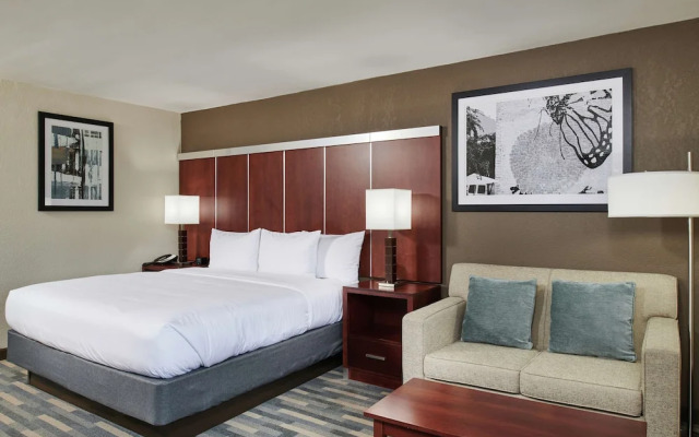Holiday Inn Raleigh (Crabtree Valley Mall)