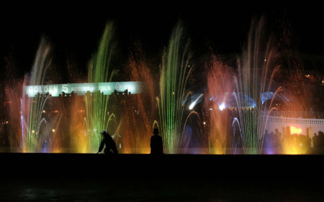 Golden 5 Diamond Beach