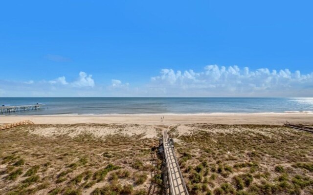 Beach Cottage Look Condo, Ocean View from Spacious Balcony by RedAwning