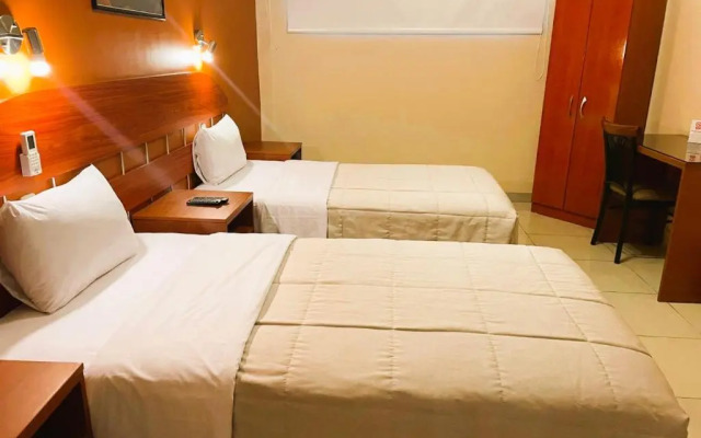 Javier Prado Inn