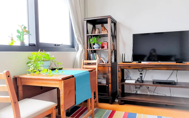 The Hub Service Apartment
