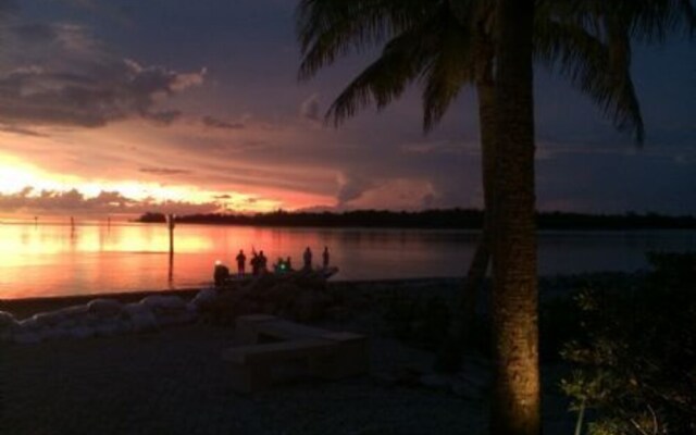 La Peninsula Blvd Condo