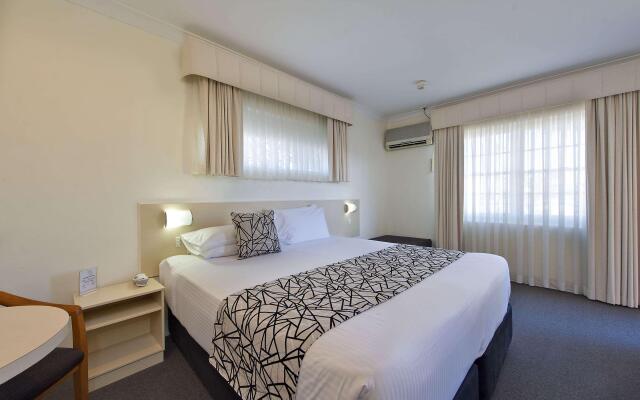 Comfort Inn All Seasons