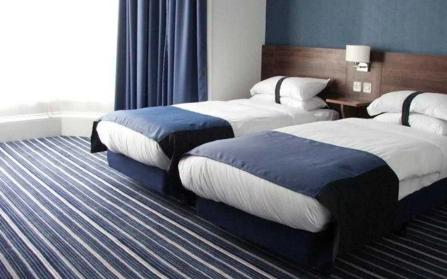 Piries Hotel