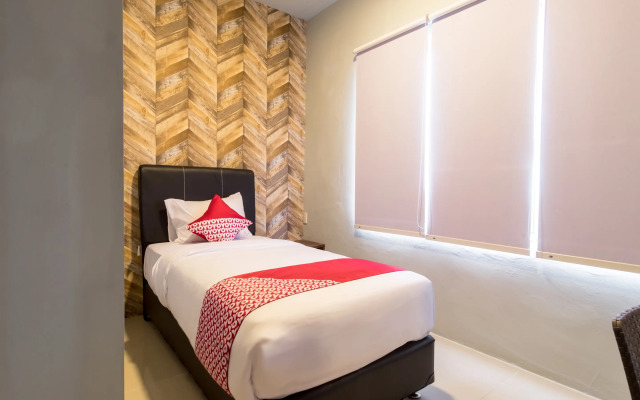 Super Oyo 360 Mangaan Residence