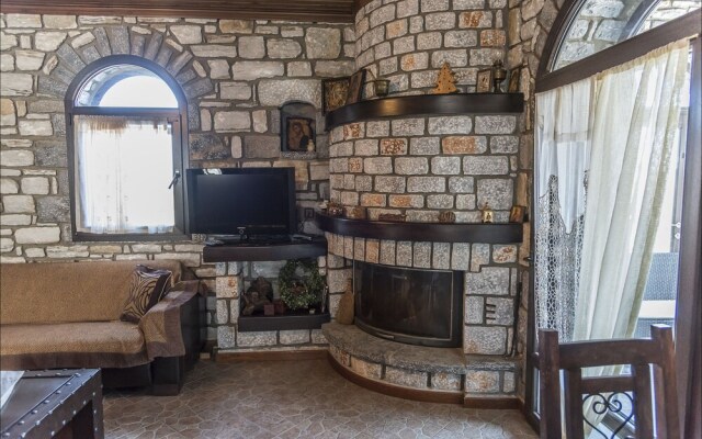 Stone Mansion Anavryti, ΑΜΑ 20569