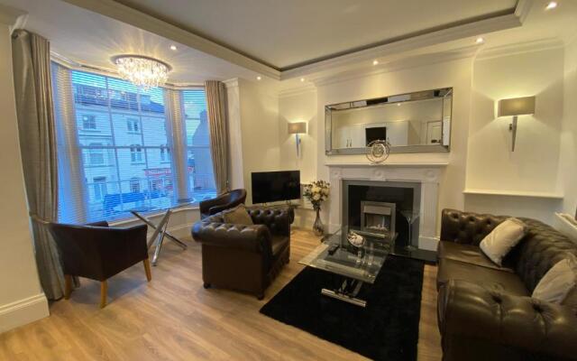 The Maureen Suite