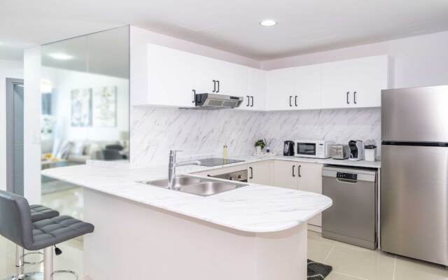 LUX The Marina Ocean View Suite 3