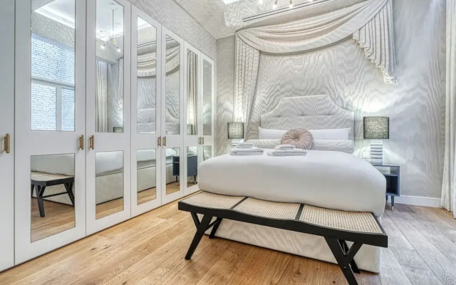 Luxury flats near Big Ben and London Eye