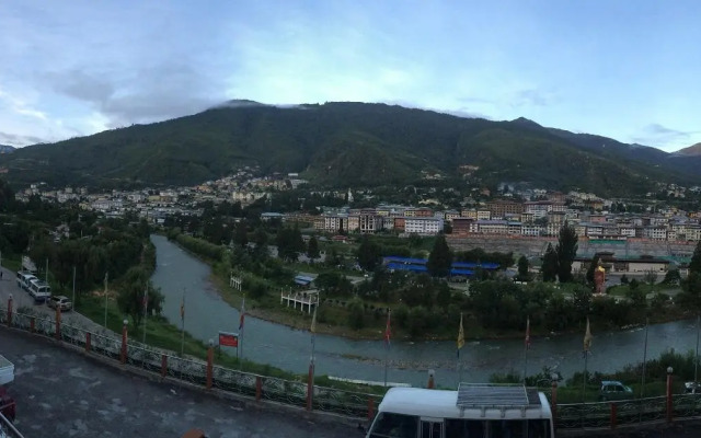 Hotel River Valley