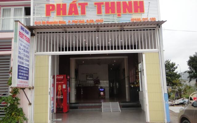 Phat Thinh Hotel Guesthouse