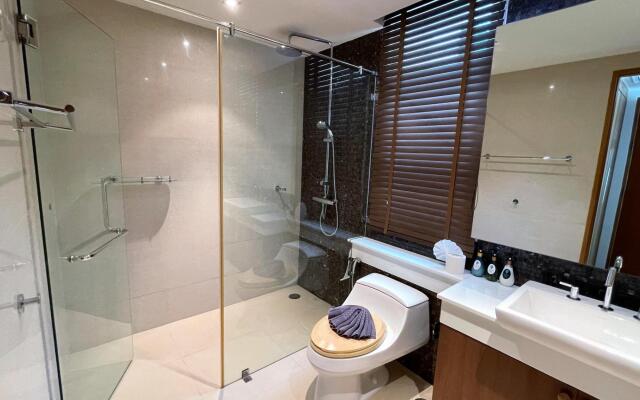 Patong sea view apartment at Privilege, rooftop pool