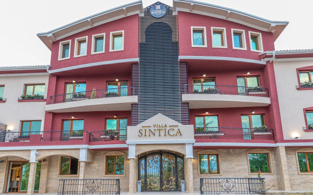 Villa Sintica