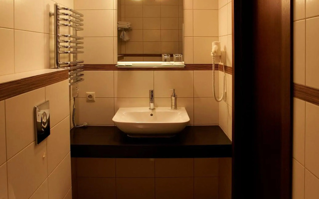 Ararat All Suites Hotel