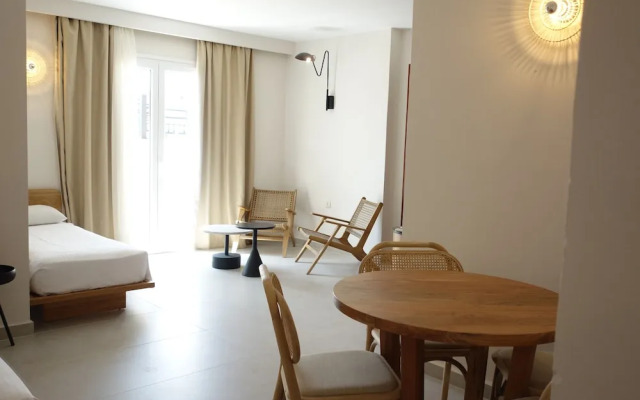 Alexandra Beach Hotel