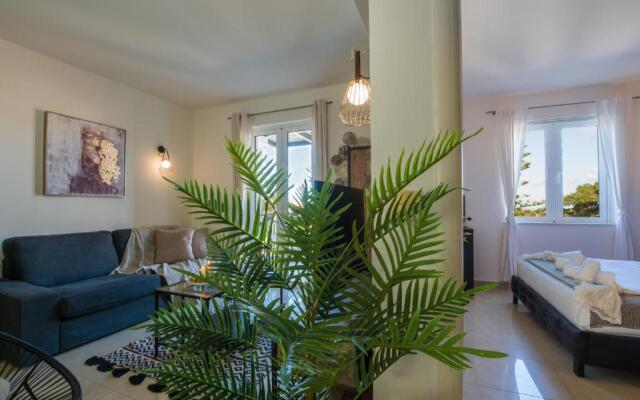 Artdeco Luxury Suites