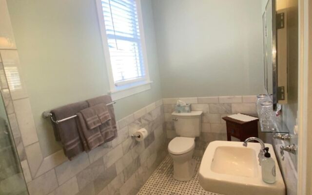 Valparaiso Inn Bed & Breakfast