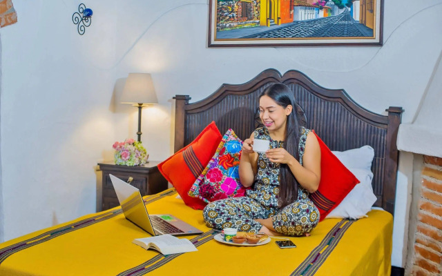 Las Camelias Inn