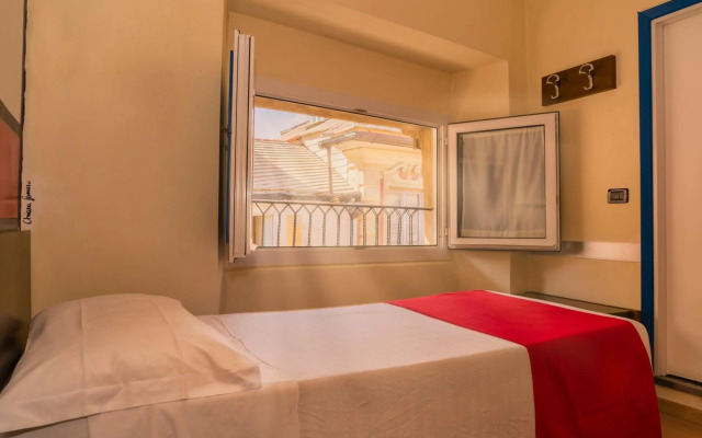 Hotel Cairoli