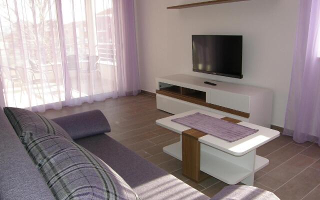 Smojver - Two Bedroom No.3