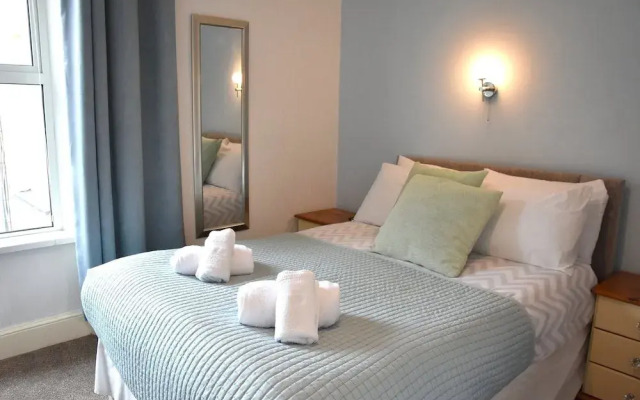 Spacious Central Cornish Townhouse