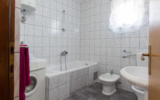 Modern Apartment in Seget Donji With View of the Sea