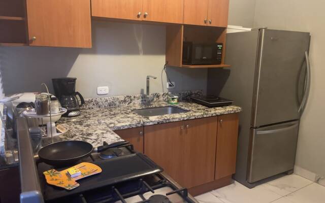 Hermoso apartamento cerca del aeropuert1