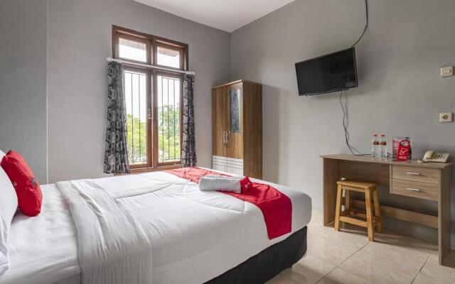 RedDoorz @ Jemursari Surabaya 2