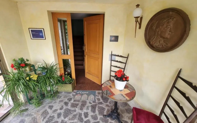 Gold B&B