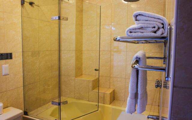 El Polo Apart Hotel & Suites