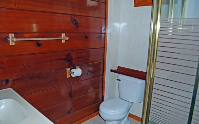 Arlington - Elbert's - 5 Br Duplex