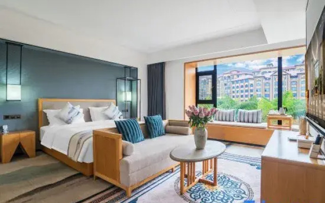 Yuexinyuan Hot Spring Resort Hotel