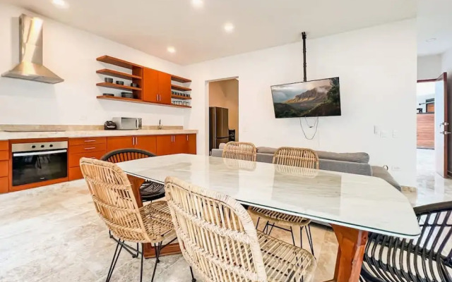 Amazing House With Private Pool in La Veleta