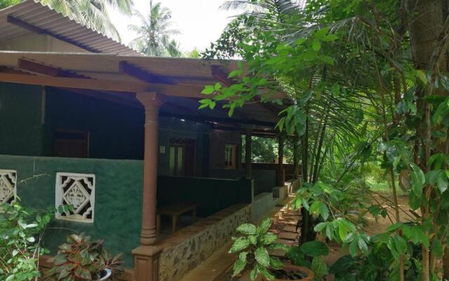 Silent Bungalow River Side