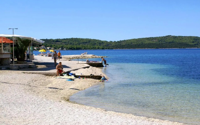 Holiday house with WiFi Trogir - 15319
