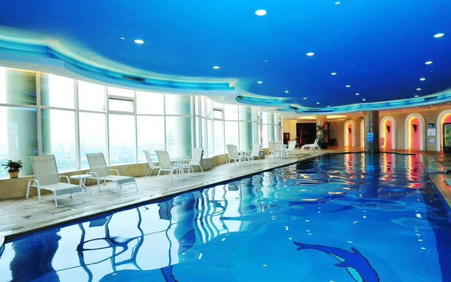 Royal Marina Plaza