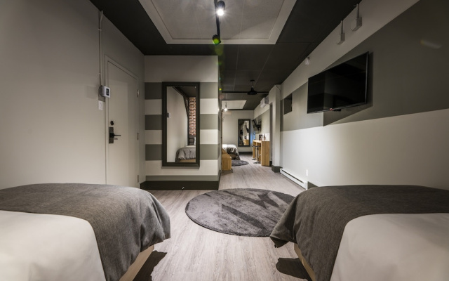 La Suite Hotel