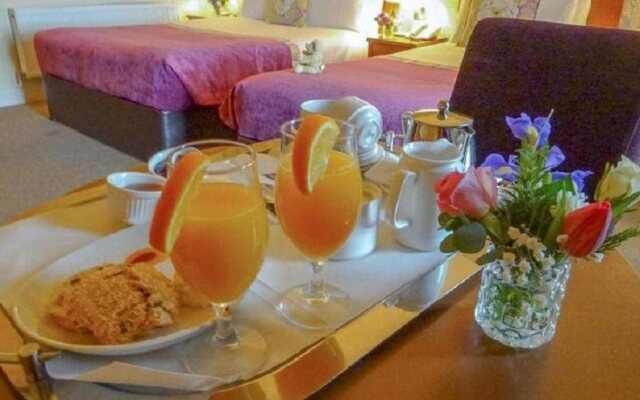 Raheen Woods Hotel