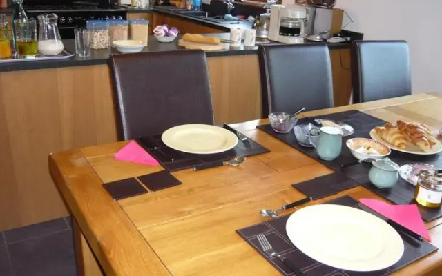 Lakeside Bed and Breakfast