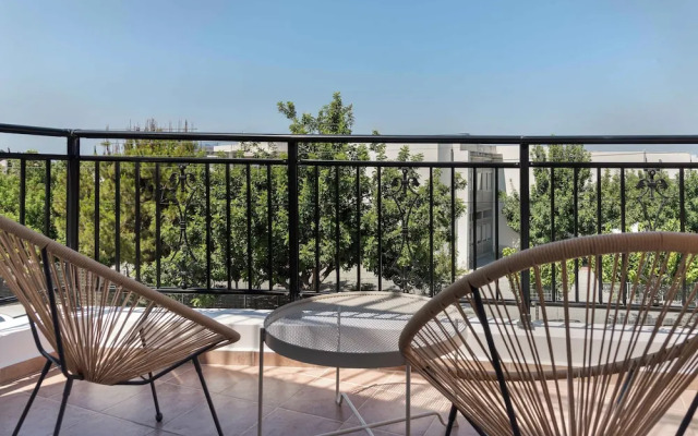 Phaedrus Living: Paphos Ithaki Gardens Flat