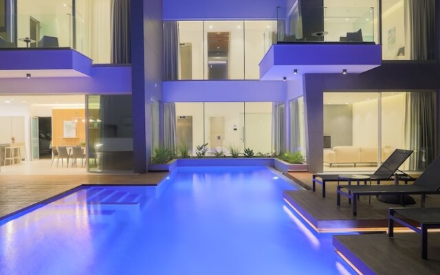Cove Seaview Villas