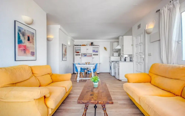 Bright Apartment in Nature