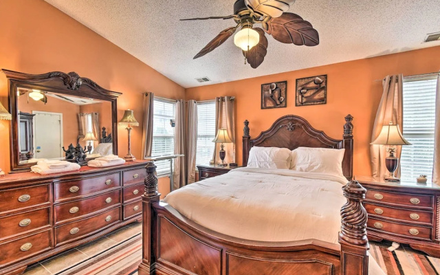 Hampton Home w/ Fireplace + Close to Beaches!