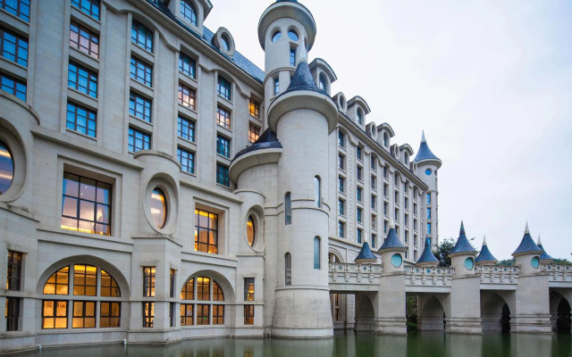Yin Run Jin Jiang Castle Hotel