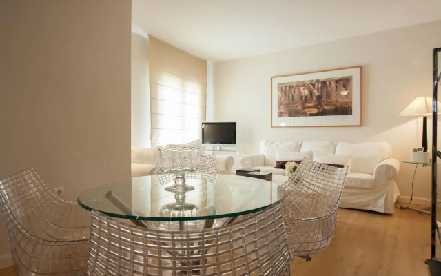 Medina Apartment and Parking Old Town 3 pax